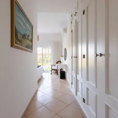 Luxury Jose With Swimming Pool Картейра