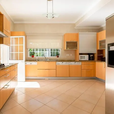 Luxury Jose With Swimming Pool Картейра